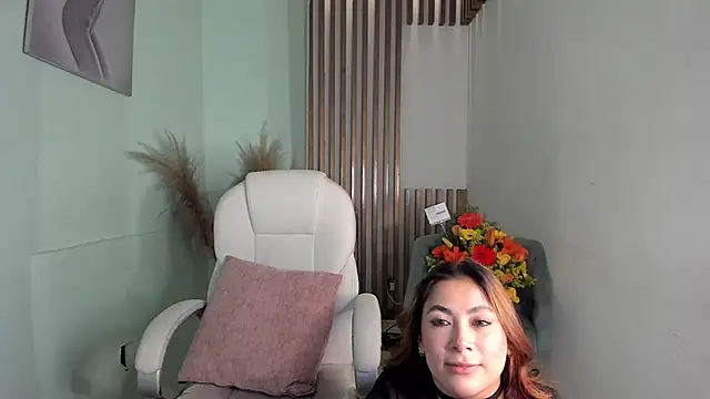 MacarenaRosse online show from November 2025 08:41:01 PM