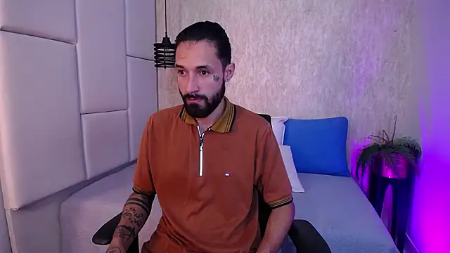 Hisoka 011 online show from February 2026 07:54:02 PM