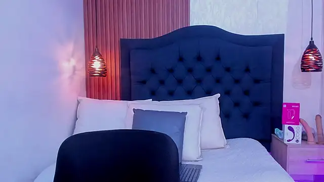 Hisoka 011 online show from April 2026 09:56:02 PM