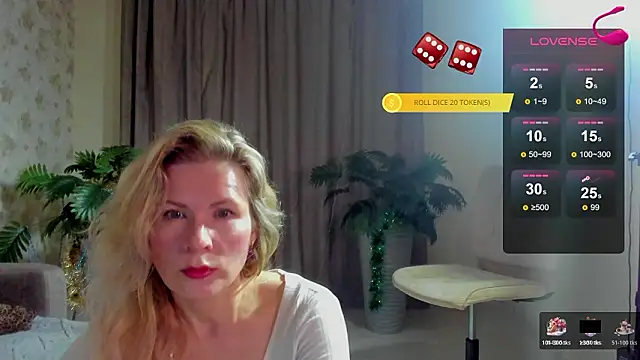 Julia Giulia online show from March 2026 08:46:02 PM