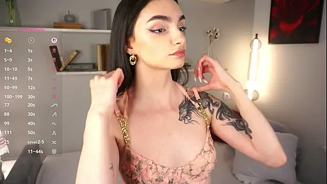 Morena Dolce online show from September 2025 04:34:02 AM