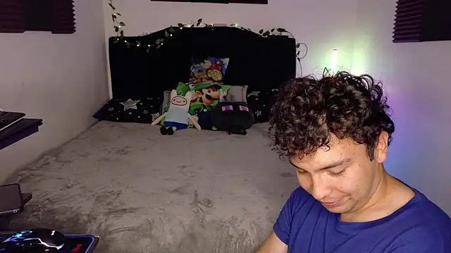 Conor Taylor online show from November 2025 02:21:01 AM