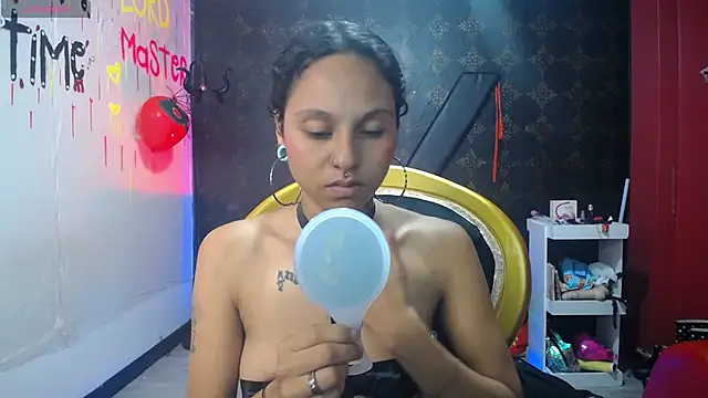 Sweettpleasure online show from October 2025 02:25:02 PM