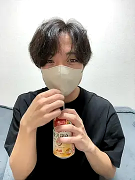 Snapshot of Yuma0718 chatting on September 2025 10:20:01 AM Yuma0718 online show from September 2025 10:20:01 AM