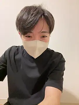 Snapshot of Yuma0718 chatting on November 2025 03:03:02 PM Yuma0718 online show from November 2025 03:03:02 PM