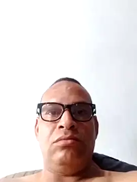 joseib12561 online show from October 2025 01:18:01 PM