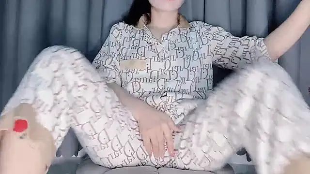   Joy69   online show from December 2025 09:40:01 AM