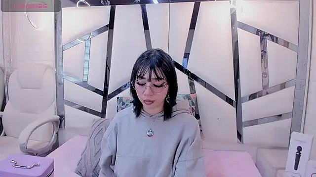 Niina Sissy online show from March 2026 08:56:02 PM