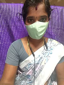 Snapshot of Tamil_Jillu chatting on January 2026 09:03:01 AM Tamil Jillu online show from January 2026 09:03:01 AM
