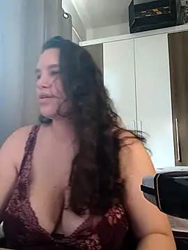 Snapshot of Mellhots2 chatting on September 2025 05:58:01 PM Mellhots2 online show from September 2025 05:58:01 PM