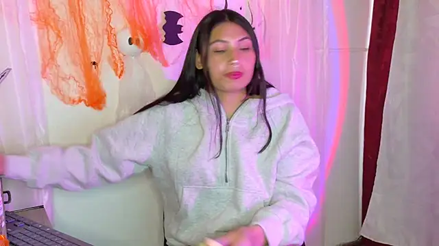 Linda andrew online show from October 2025 07:13:02 PM