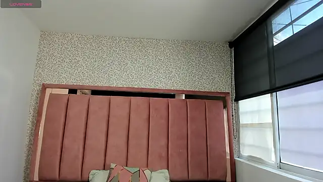 Hanna Lee   online show from February 2026 08:30:01 PM