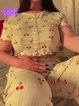 Snapshot of OnlyRima chatting on February 2026 11:30:02 PM OnlyRima online show from February 2026 11:30:02 PM