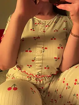 Snapshot of OnlyRima chatting on February 2026 09:55:01 PM OnlyRima online show from February 2026 09:55:01 PM