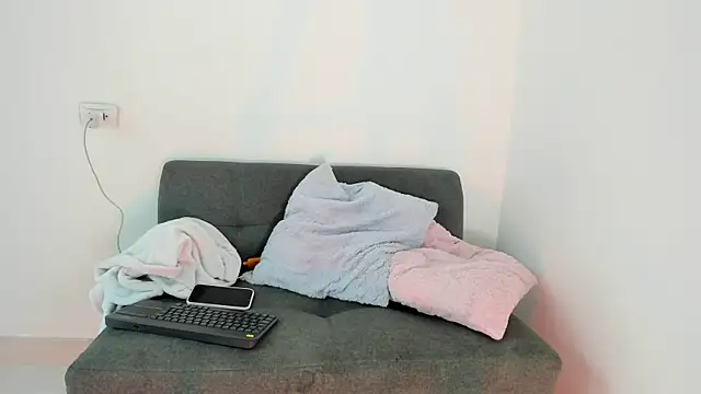 lara and danny online show from October 2025 04:18:01 PM