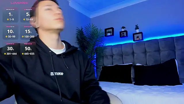 Thomas moon online show from April 2026 11:54:02 AM