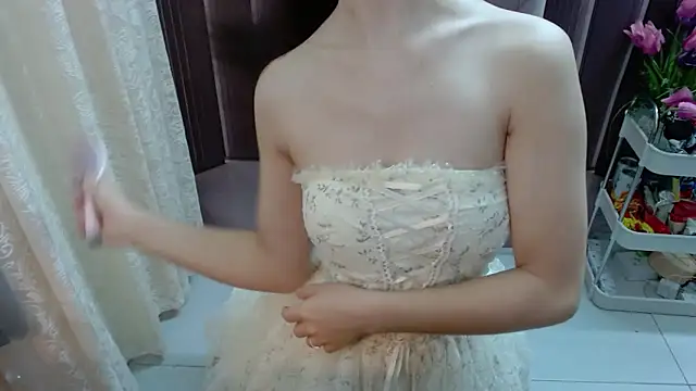 Shenlly online show from September 2025 01:17:01 AM