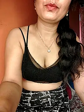 Snapshot of CUTE-PX chatting on September 2025 10:37:02 AM CUTE-PX online show from September 2025 10:37:02 AM