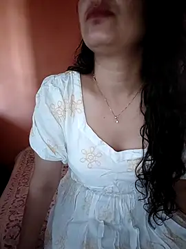 Snapshot of CUTE-PX chatting on September 2025 03:52:02 AM CUTE-PX online show from September 2025 03:52:02 AM