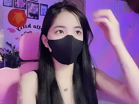 keelinnn19 online show from September 2025 08:08:01 PM