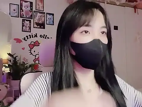 keelinnn19 online show from October 2025 06:28:02 PM