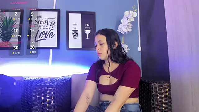 NickandAbby  online show from November 2025 11:29:01 AM