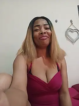 Snapshot of SEXYMOANSXX chatting on June 2026 09:01:02 AM SEXYMOANSXX online show from June 2026 09:01:02 AM