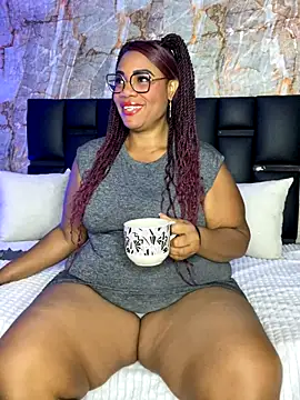 Snapshot of aranzzalatin chatting on November 2025 11:43:02 AM aranzzalatin online show from November 2025 11:43:02 AM