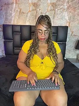 Snapshot of aranzzalatin chatting on November 2025 12:11:02 AM aranzzalatin online show from November 2025 12:11:02 AM