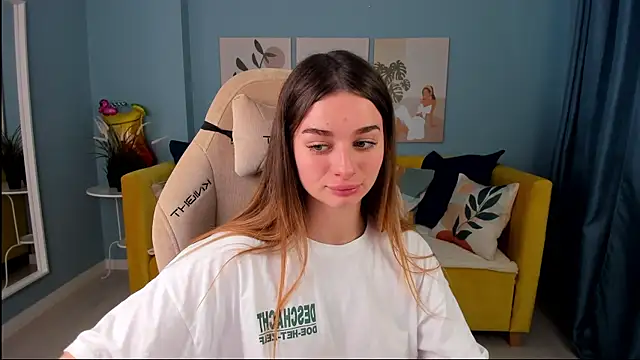 SweetyLicky online show from September 2025 02:27:01 PM