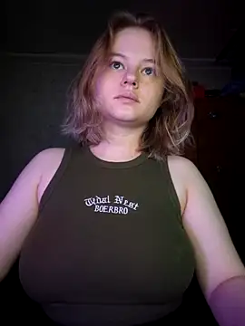 Snapshot of SlipperSherry chatting on October 2025 04:49:01 PM SlipperSherry online show from October 2025 04:49:01 PM