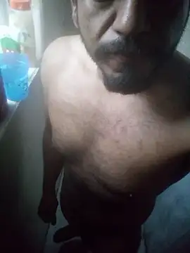 Snapshot of Mikelawrryy24_ chatting on October 2025 04:35:02 PM Mikelawrryy24 online show from October 2025 04:35:02 PM