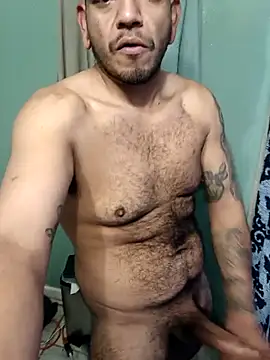 Snapshot of Mikelawrryy24_ chatting on November 2025 03:34:01 PM Mikelawrryy24 online show from November 2025 03:34:01 PM