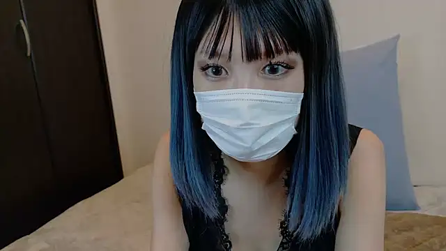 sarina at online show from November 2025 09:30:01 AM