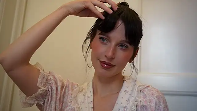 Snapshot of ellaa91 chatting on December 2025 12:32:02 PM ellaa91 online show from December 2025 12:32:02 PM