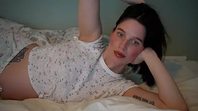 Snapshot of ellaa91 chatting on April 2026 04:49:01 PM ellaa91 online show from April 2026 04:49:01 PM