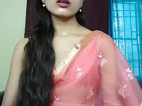 Snapshot of ROSE_GOLDE chatting on September 2025 09:09:01 AM ROSE GOLDE online show from September 2025 09:09:01 AM