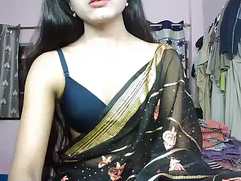 Snapshot of ROSE_GOLDE chatting on September 2025 04:29:01 AM ROSE GOLDE online show from September 2025 04:29:01 AM