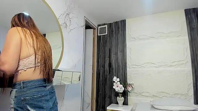 BabyAngel18  online show from January 2026 11:36:01 AM