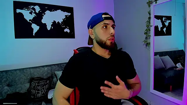 Maximo Wolff online show from November 2025 07:48:02 PM