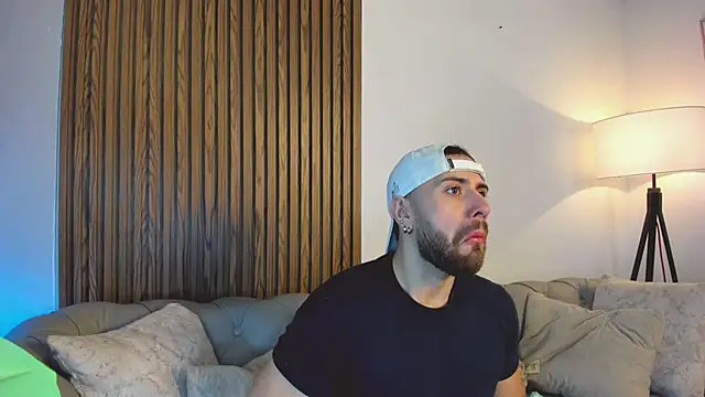 Maximo Wolff online show from March 2026 08:04:02 PM