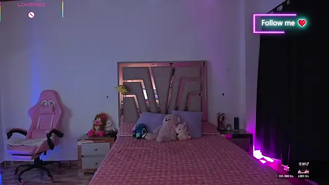 lunaarose online show from February 2026 04:10:02 AM