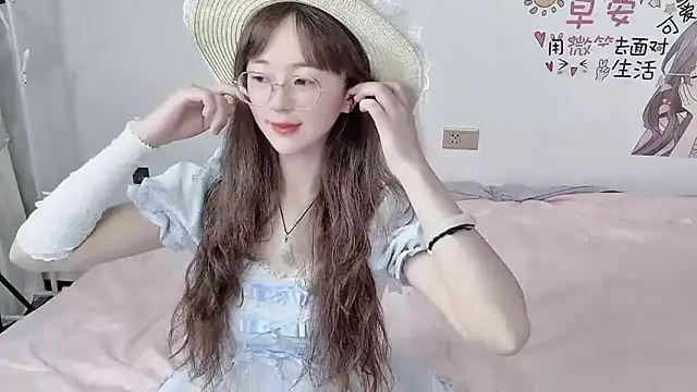 Snapshot of nini_a chatting on September 2025 01:12:02 PM nini a online show from September 2025 01:12:02 PM