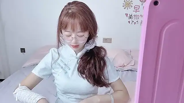 Snapshot of nini_a chatting on October 2025 02:10:01 AM nini a online show from October 2025 02:10:01 AM