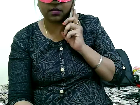 Snapshot of ammu1990 chatting on February 2026 08:09:01 AM ammu1990 online show from February 2026 08:09:01 AM