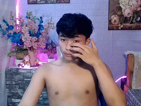 Snapshot of mostwantedtwink chatting on July 2026 05:15:02 PM mostwantedtwink online show from July 2026 05:15:02 PM