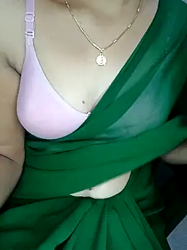 Snapshot of Nidhi_lovely chatting on October 2025 05:44:02 PM Nidhi lovely online show from October 2025 05:44:02 PM