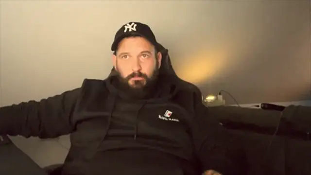 donchriiis92 online show from December 2025 08:18:02 PM