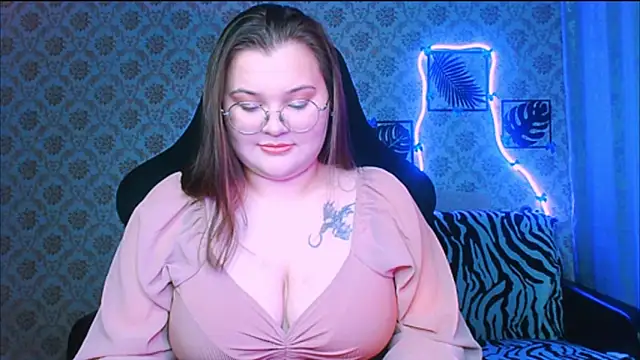 InLoveWithLife26 online show from January 2026 05:37:01 PM