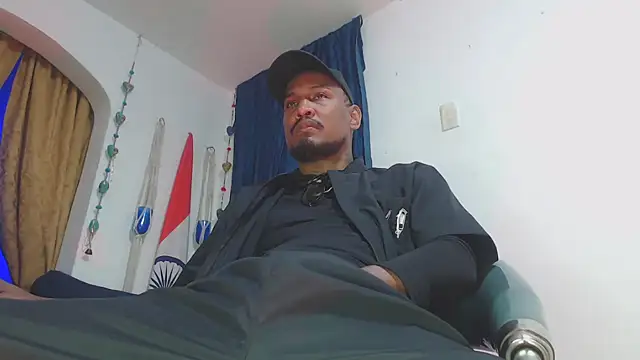 ElCaballeroNegro24 online show from February 2026 01:45:01 AM